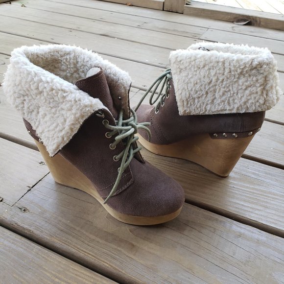 Naughty Monkey Sherpa Suede Wedge Lace Up Booties - Picture 3 of 12